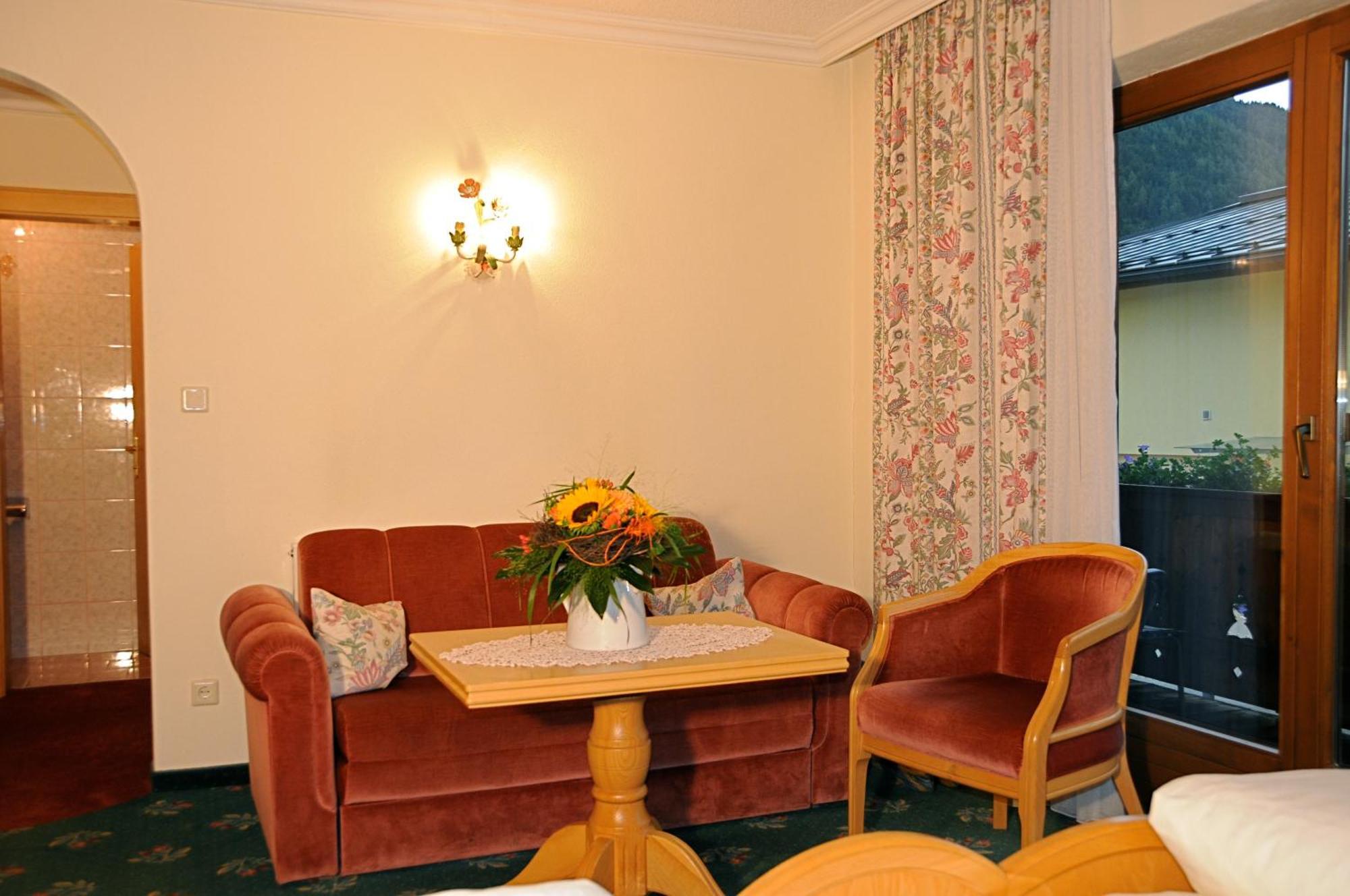 Hotel Neuwirt Brandenberg Номер фото