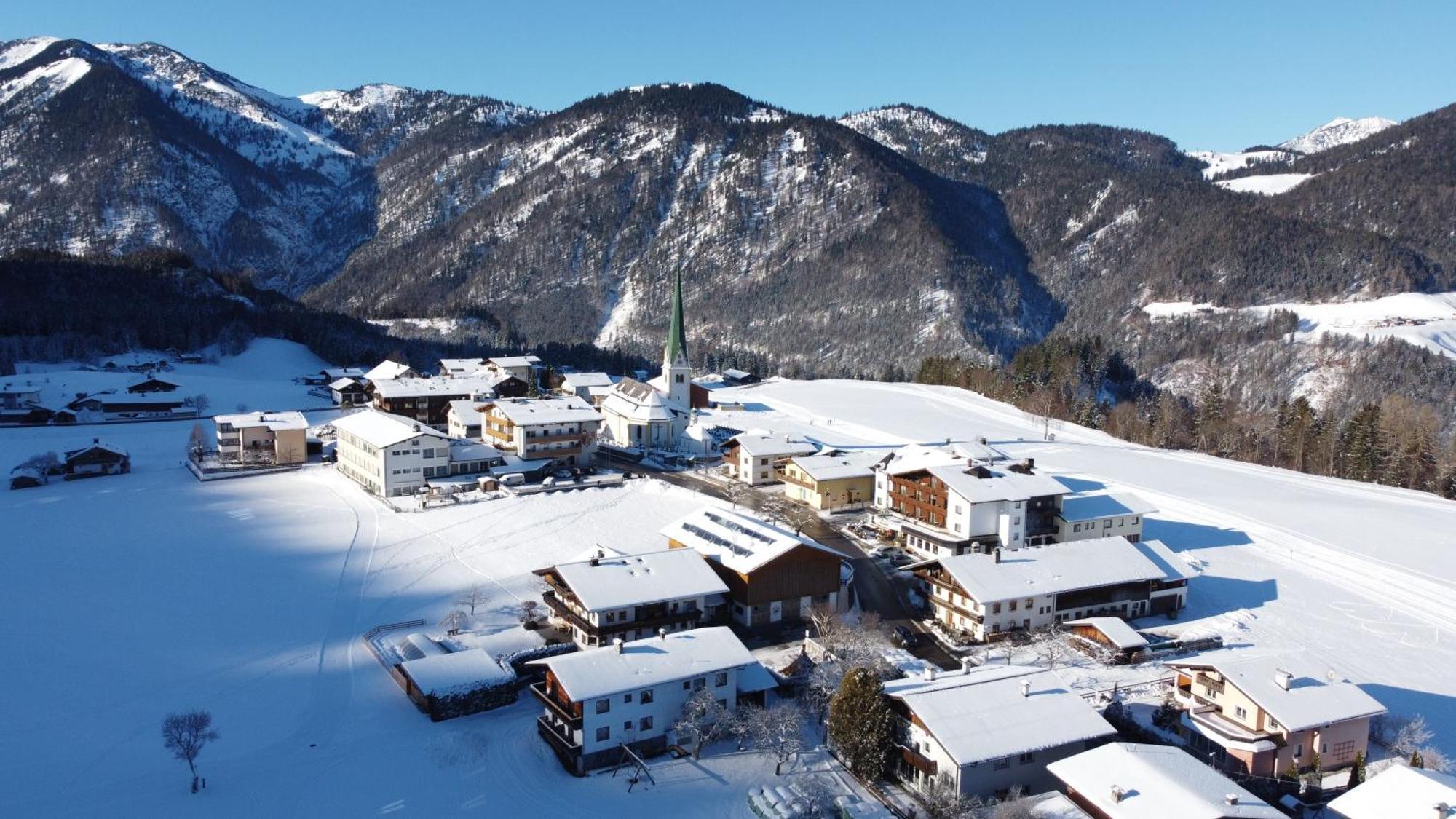 Hotel Neuwirt Brandenberg Экстерьер фото